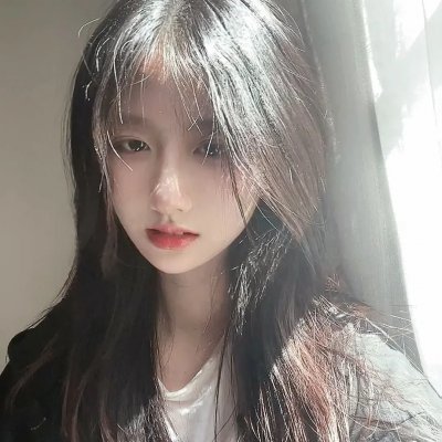 女仁医